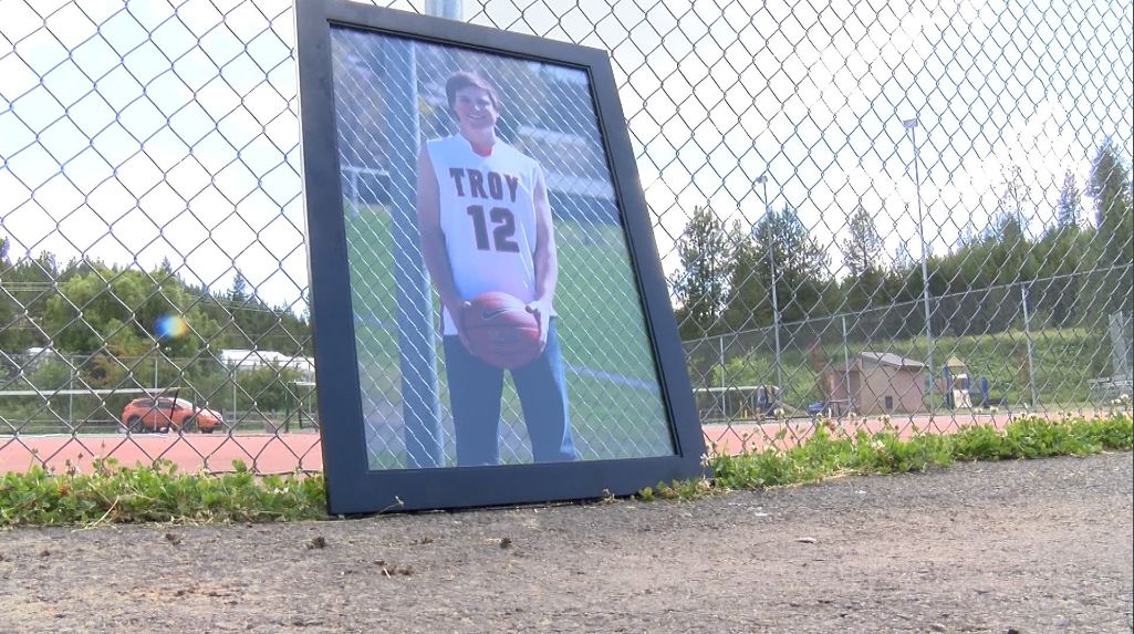 Troy, Idaho basketball star to be memorialized at Hoopfest